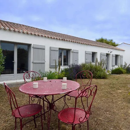 700 M De La Plage, Jardin, Maison Pour 7