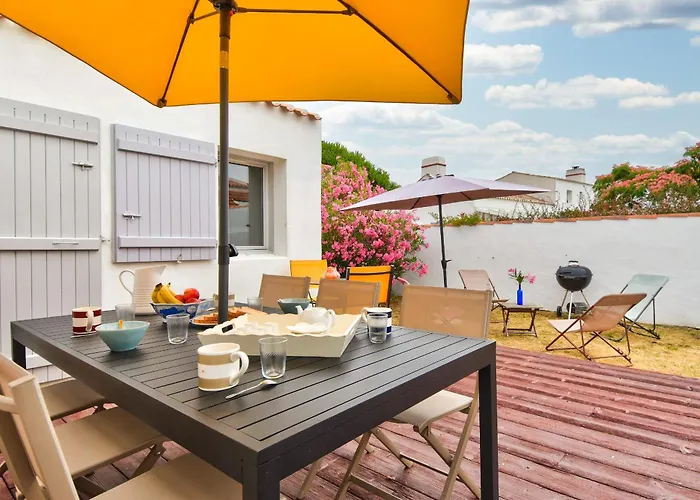 700 M De La Plage, Jardin, Maison Pour 7 *